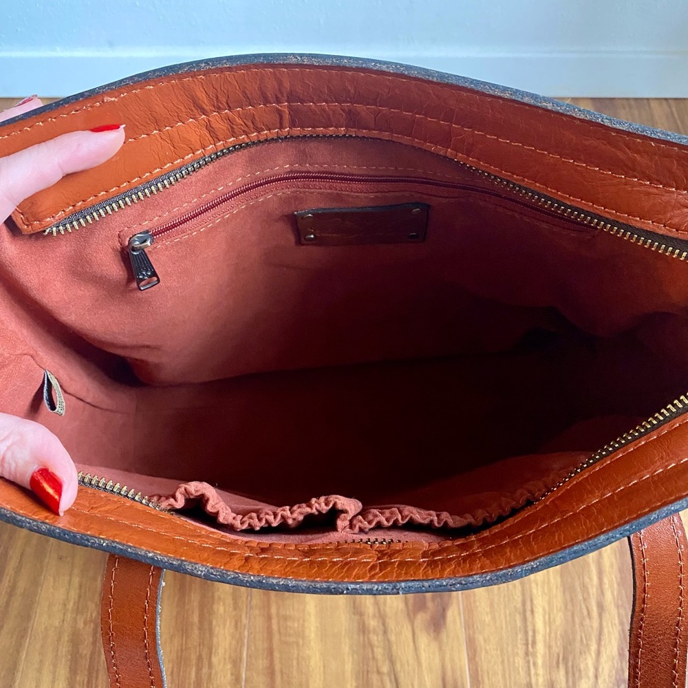 Patricia Nash Tooled Leather bag - Picture 9 of 15